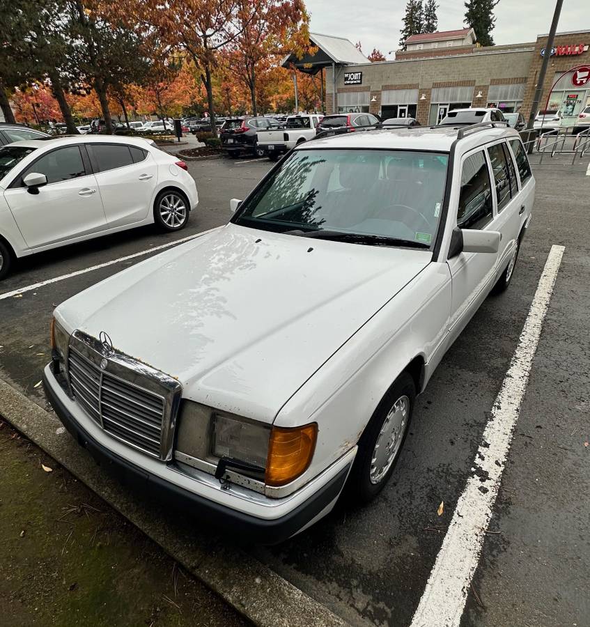 Mercedes-benz-300-te-1992-white-5