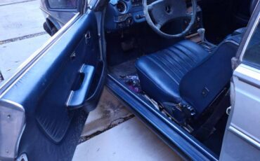 Mercedes-benz-300cdt-diesel-1982-blue-6