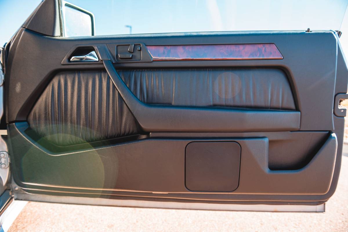 Mercedes-benz-300ce-1993-silver-13