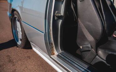 Mercedes-benz-300ce-1993-silver-14