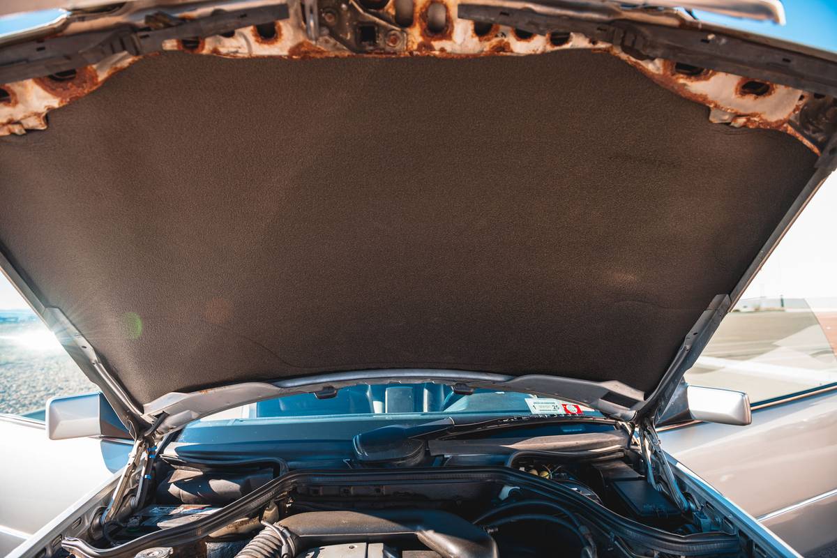 Mercedes-benz-300ce-1993-silver-16