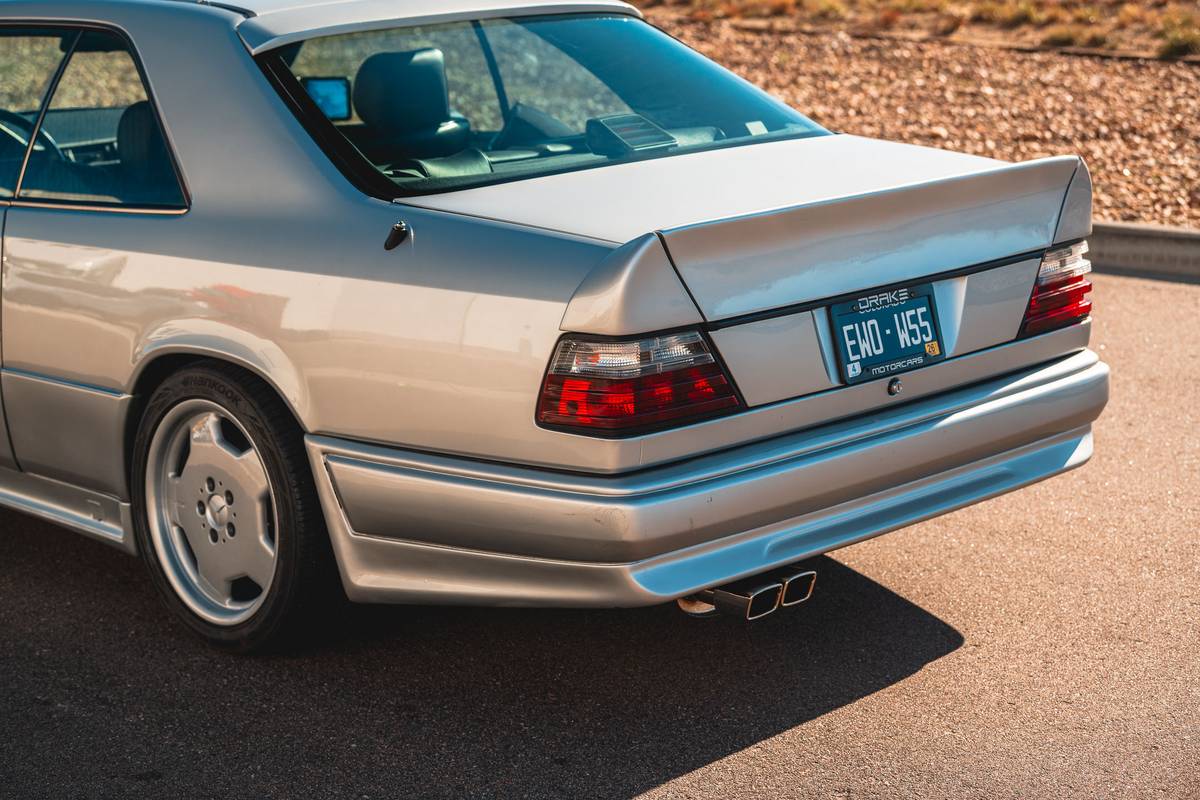 Mercedes-benz-300ce-1993-silver-20