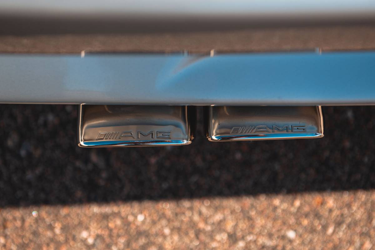 Mercedes-benz-300ce-1993-silver-7