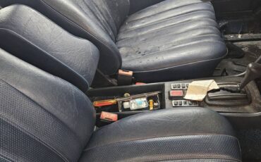 Mercedes-benz-300d-diesel-1980-blue-6