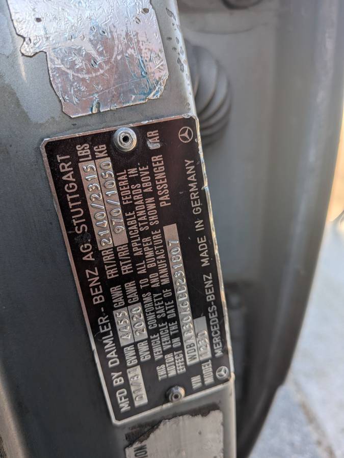 Mercedes-benz-300d-diesel-1981-silver-9