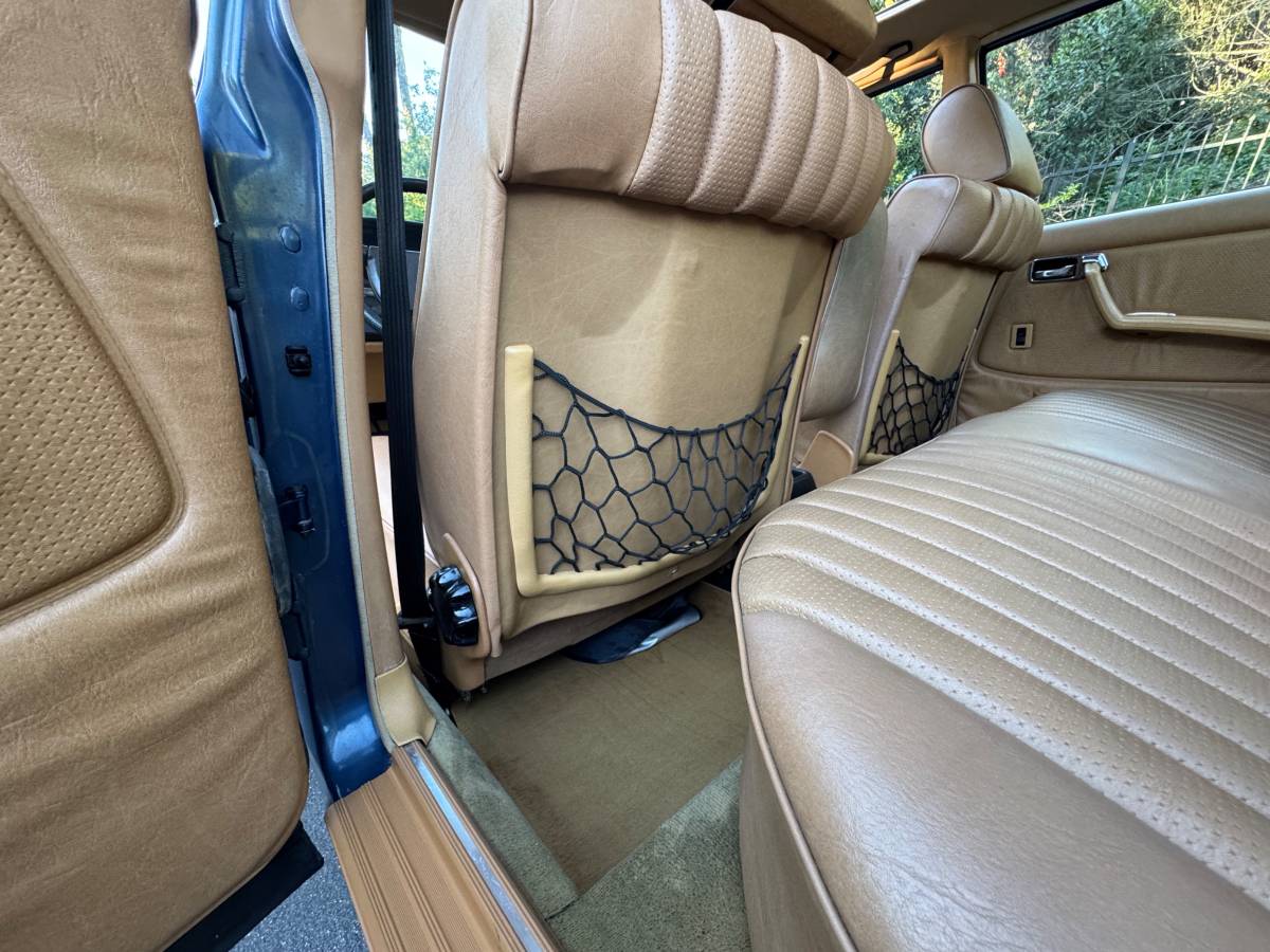 Mercedes-benz-300d-diesel-1985-11