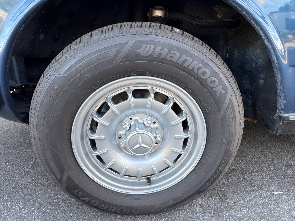 Mercedes-benz-300d-diesel-1985-13