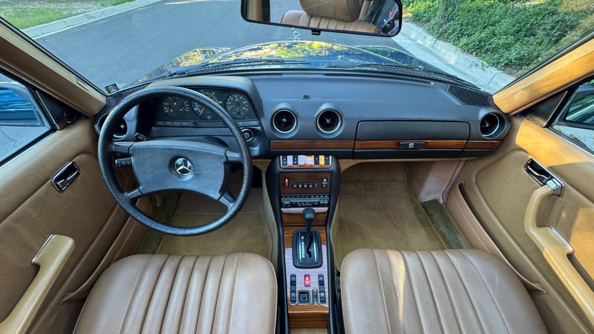 Mercedes-benz-300d-diesel-1985-2