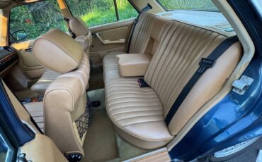 Mercedes-benz-300d-diesel-1985-20