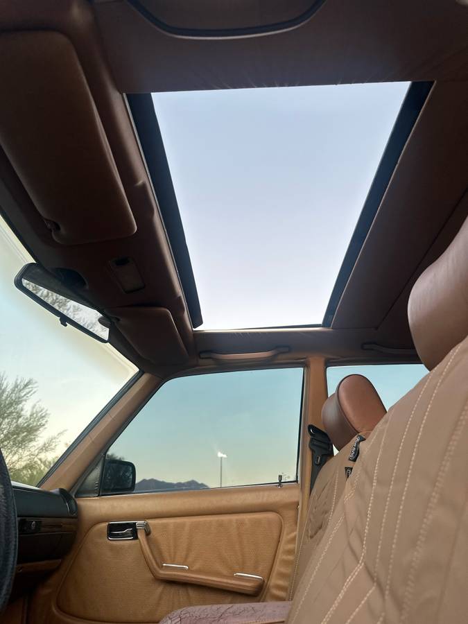 Mercedes-benz-300d-w123-diesel-1985-custom-14