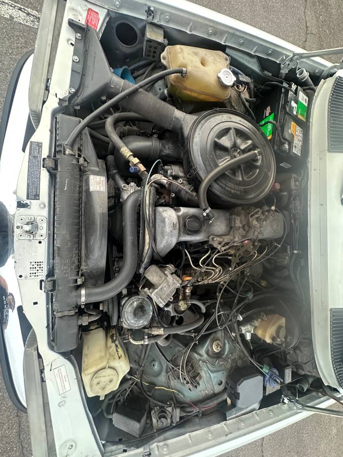 Mercedes-benz-300d-w123-diesel-1985-custom-8