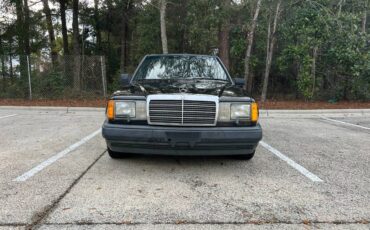 Mercedes-benz-300e-1988-black-4
