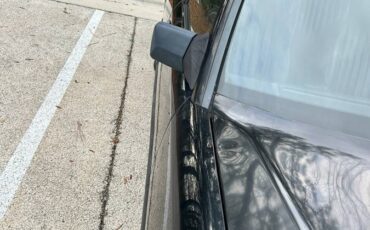 Mercedes-benz-300e-1988-black-6