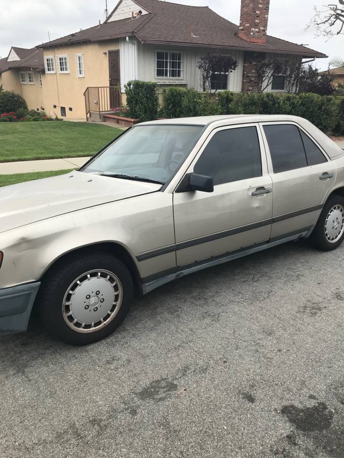 Mercedes-benz-300e-1989-brown-2