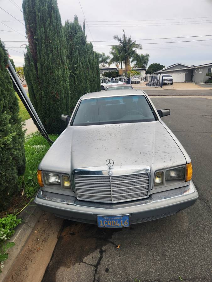 Mercedes-benz-300sd-diesel-1981-blue-2