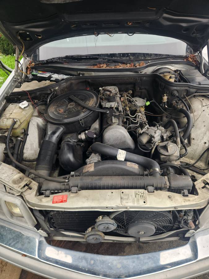 Mercedes-benz-300sd-diesel-1981-blue-8