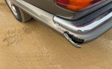 Mercedes-benz-300sd-diesel-1981-grey-12