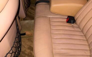 Mercedes-benz-300sd-diesel-1984-3