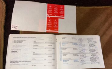 Mercedes-benz-300sd-diesel-1984-8