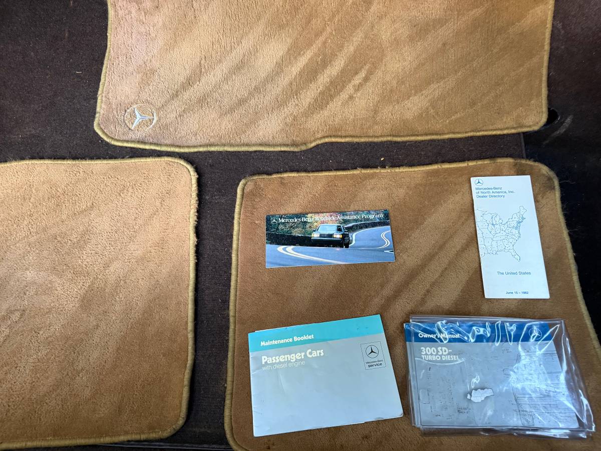 Mercedes-benz-300sd-diesel-1984-9