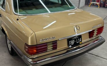 Mercedes-benz-300sd-diesel-1985-10