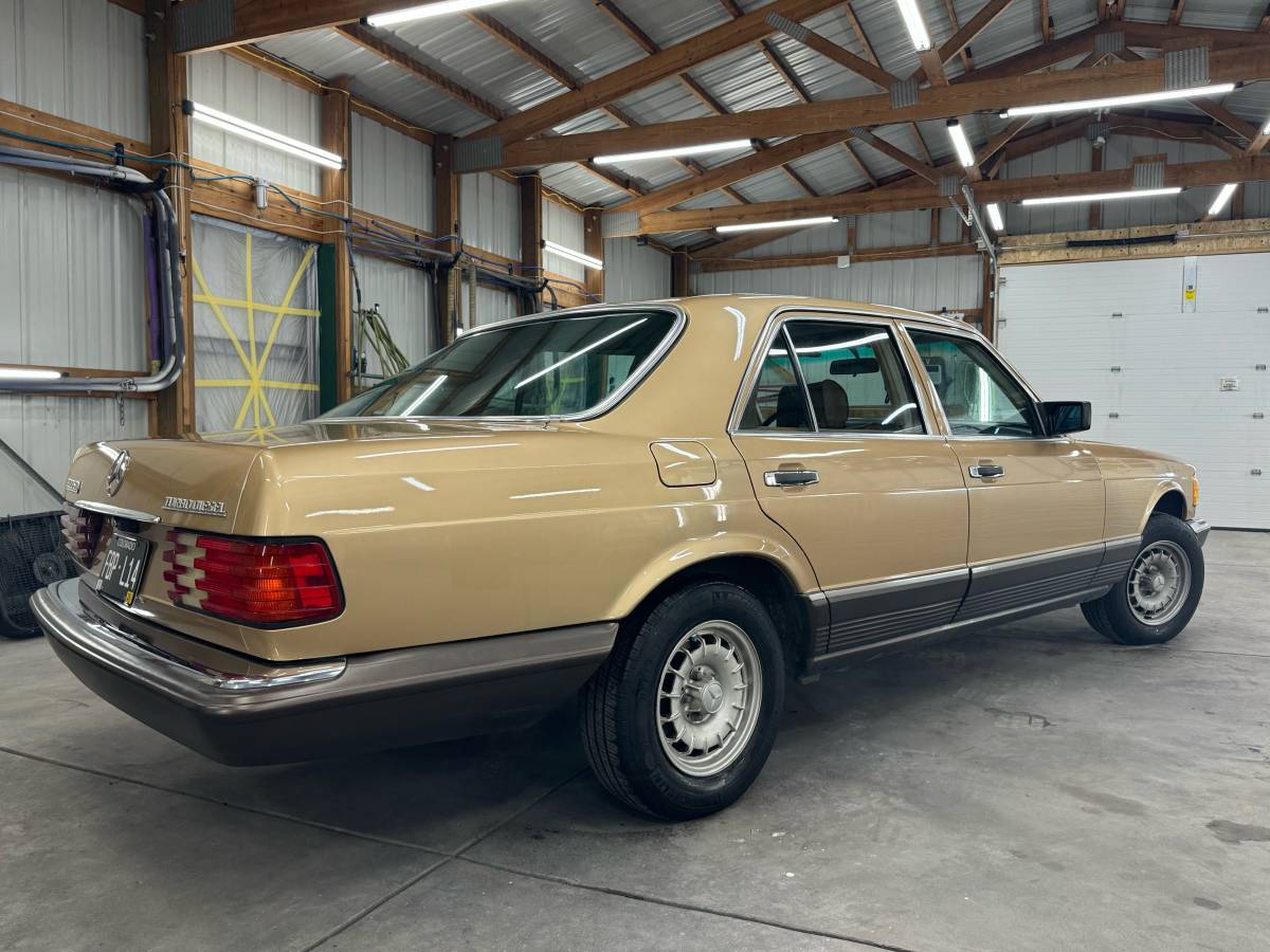 Mercedes-benz-300sd-diesel-1985-7