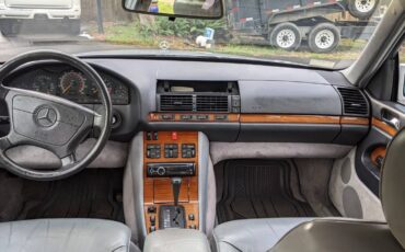 Mercedes-benz-300se-1992-4