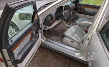 Mercedes-benz-300se-1992-5