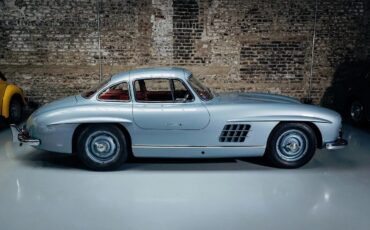Mercedes-benz-300sl-1956-Light-Blue-Red-12