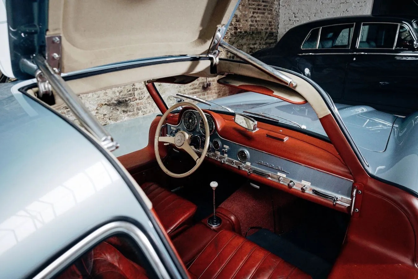 Mercedes-benz-300sl-1956-Light-Blue-Red-3