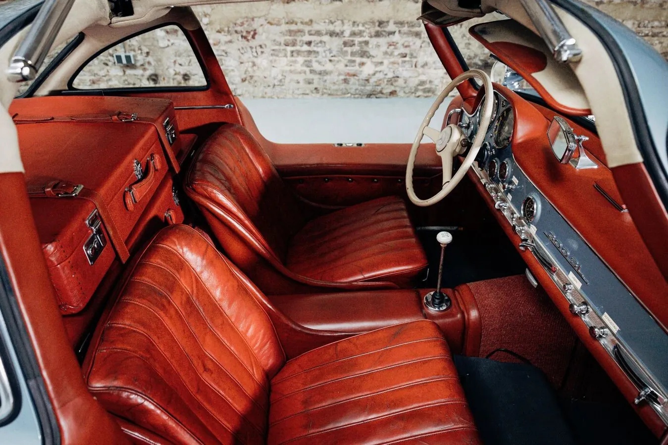 Mercedes-benz-300sl-1956-Light-Blue-Red-6