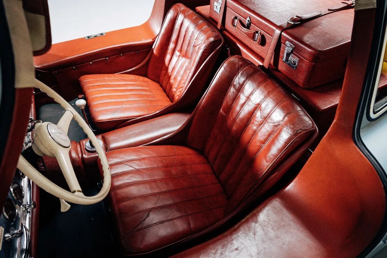 Mercedes-benz-300sl-1956-Light-Blue-Red-8