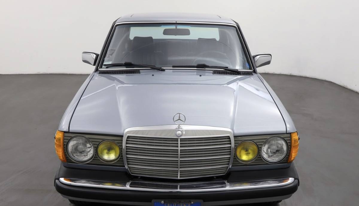 Mercedes-benz-300td-diesel-1984-grey-8
