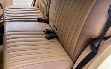 Mercedes-benz-300td-diesel-1985-3