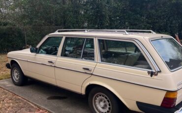 Mercedes-benz-300td-diesel-1985