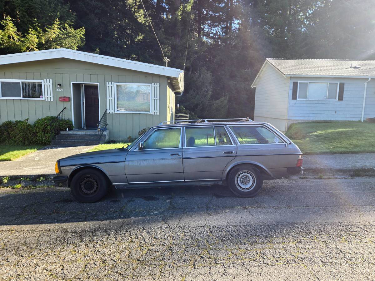 Mercedes-benz-300td-diesel-1985-grey-1