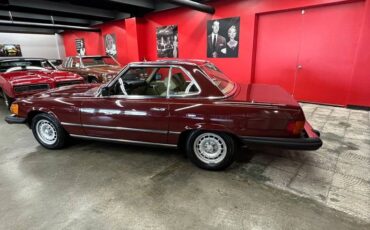 Mercedes-benz-380-1982-red-11