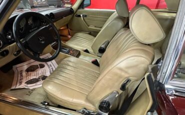 Mercedes-benz-380-1982-red-13