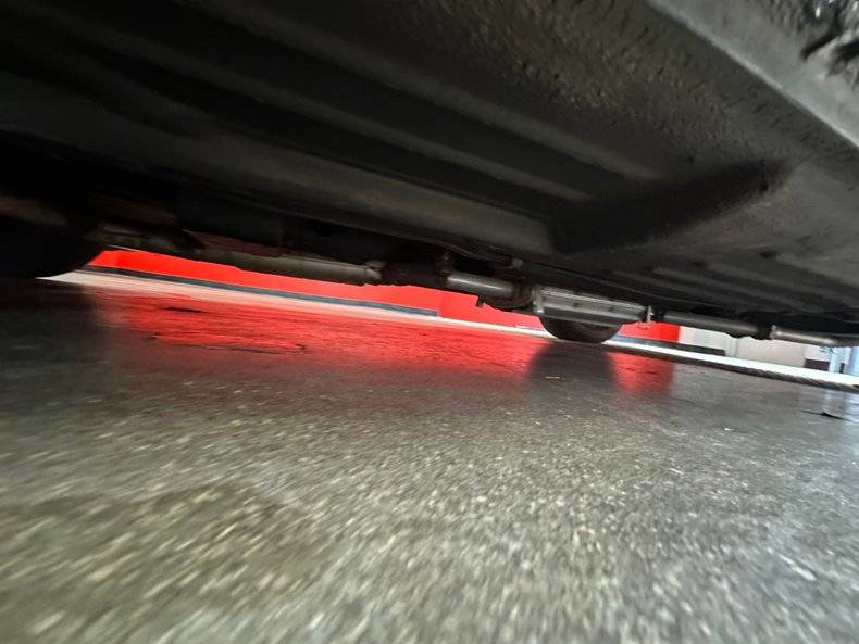 Mercedes-benz-380-1982-red-14