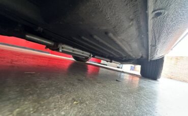 Mercedes-benz-380-1982-red-15