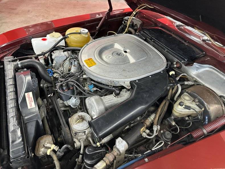 Mercedes-benz-380-1982-red-7