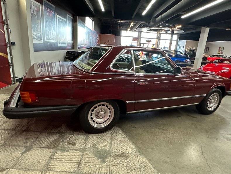 Mercedes-benz-380-1982-red-8