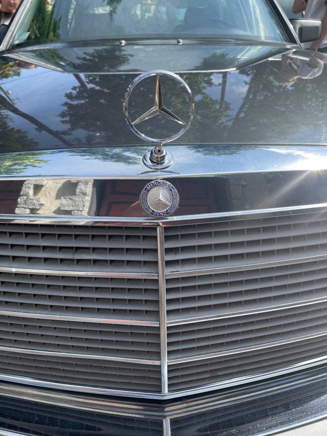 Mercedes-benz-380-se-1985-grey-16