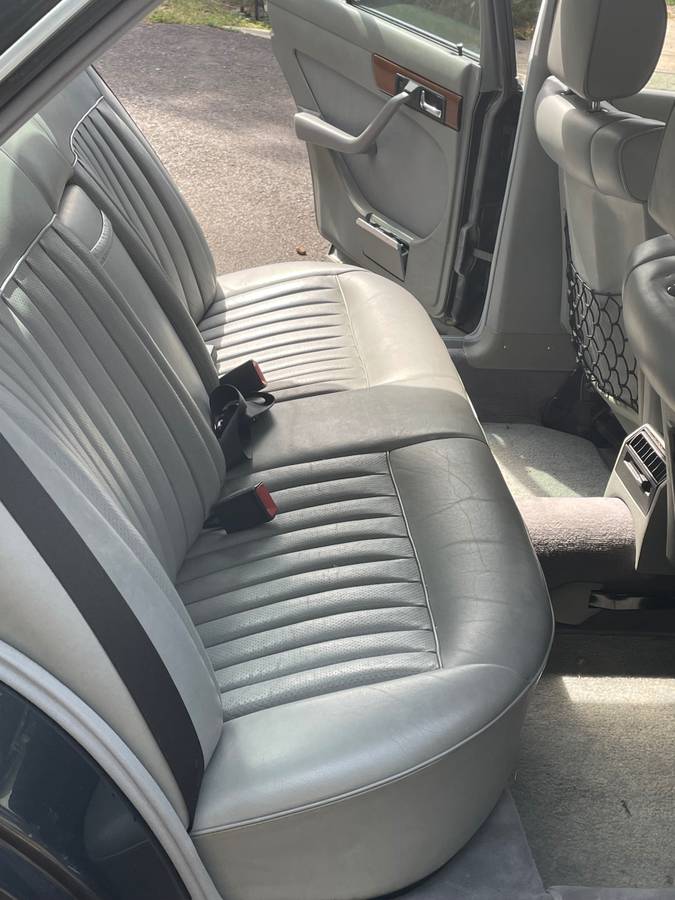 Mercedes-benz-380-se-1985-grey-22