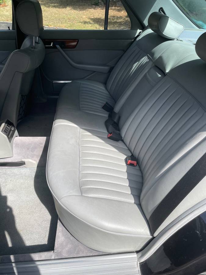 Mercedes-benz-380-se-1985-grey-7