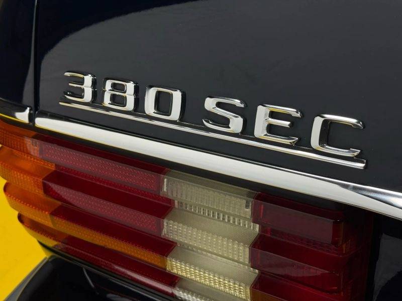 Mercedes-benz-380-series-sec-2d-coupe-1982-blue-21