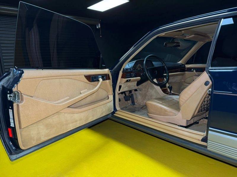 Mercedes-benz-380-series-sec-2d-coupe-1982-blue-44