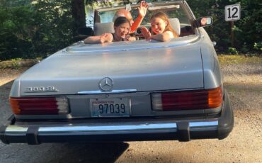 Mercedes-benz-380sl-1981-silver-1