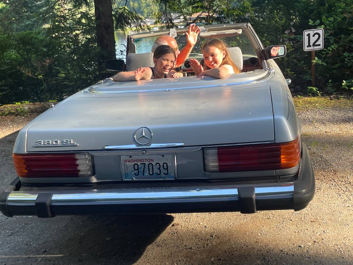 Mercedes-benz-380sl-1981-silver-1