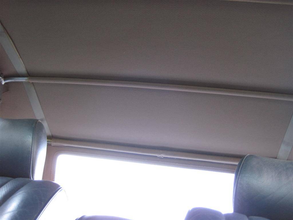 Mercedes-benz-380sl-1983-silver-11